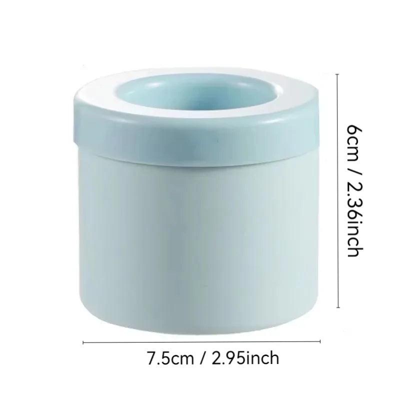 Molde de silicona para cubitos de hielo.